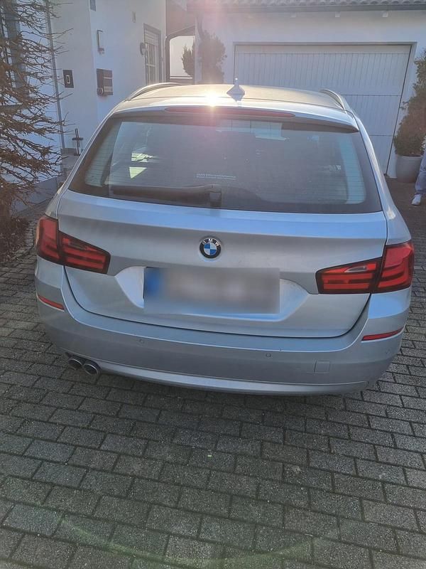 Second-hand BMW 525 218 CP (160 kW) 2013 Argintiu Break
