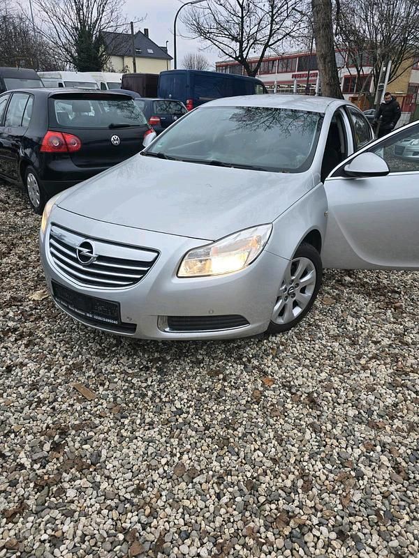 Gebraucht Opel Insignia 180 PS (132 kW) 2009 Silber Limousine