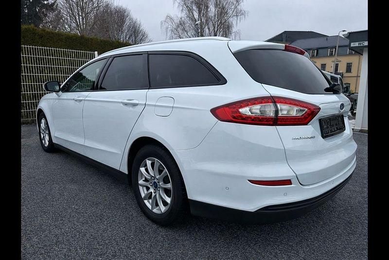 Używany Ford Mondeo 120 KM (88 kW) 2018 Biały Sedan/Limuzyna