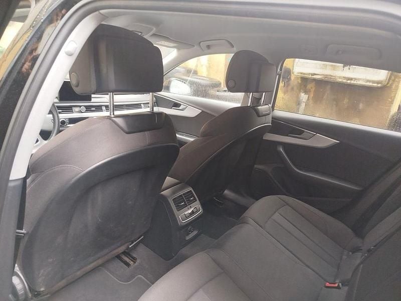 Gebraucht Audi A4 Design 150 PS (110 kW) 2019 Schwarz Limousine