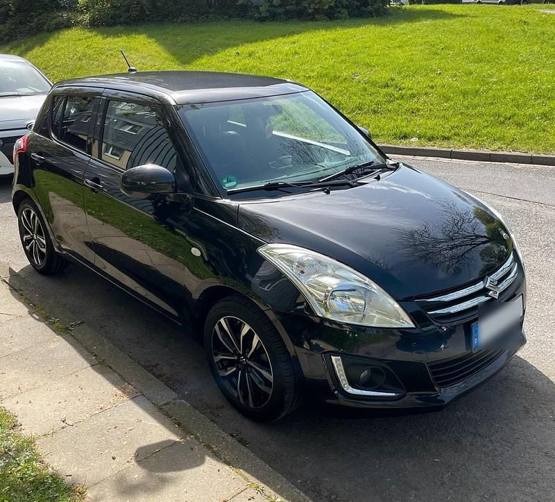 Gebraucht Suzuki Swift X-TRA 93 PS (68 kW) 2015 Schwarz Kleinwagen