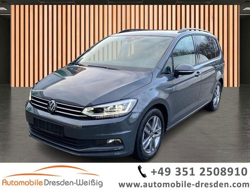Gebraucht VW Touran 150 PS (110 kW) 2025 Grau Van / Kleinbus