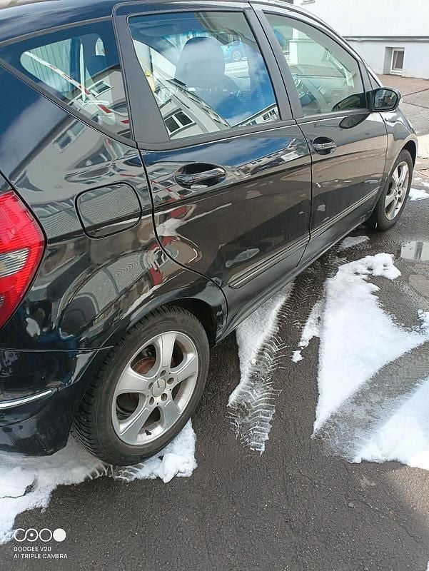 Gebraucht Mercedes A150 95 PS (69 kW) 2006 Schwarz Limousine