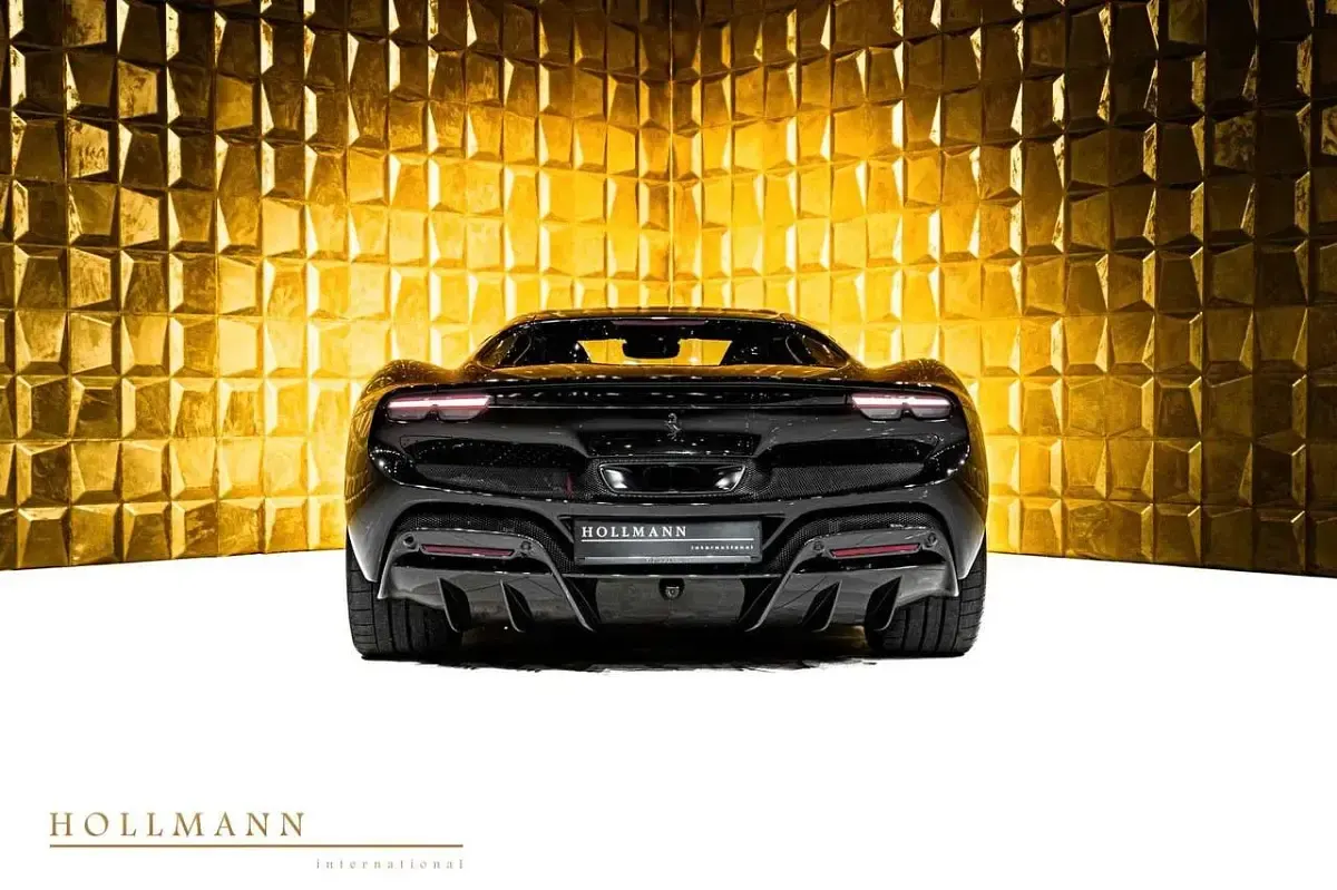 Neu Ferrari 296 850 PS (625 kW) 2026 Schwarz Coupé