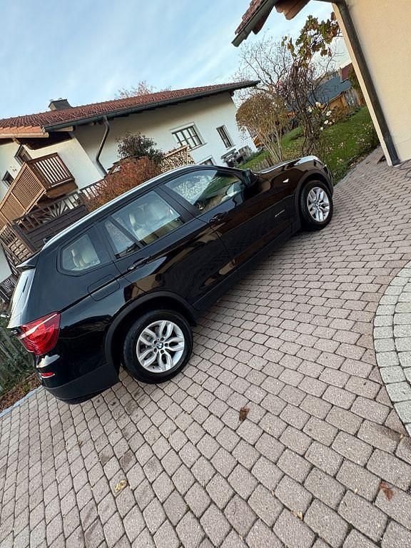 Schwarz Gebraucht 2011 BMW X3 SUV | 12.450 € (Fairer Preis) - Bild 1/4