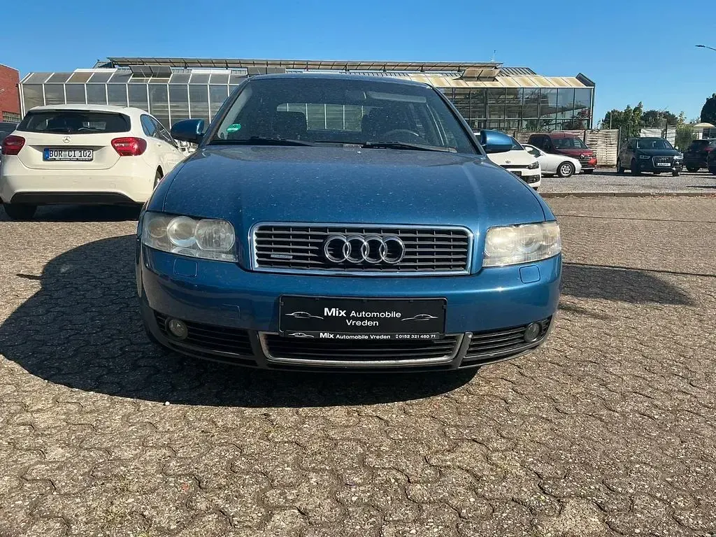 Gebraucht Audi A4 170 PS (125 kW) 2001 Blau Limousine