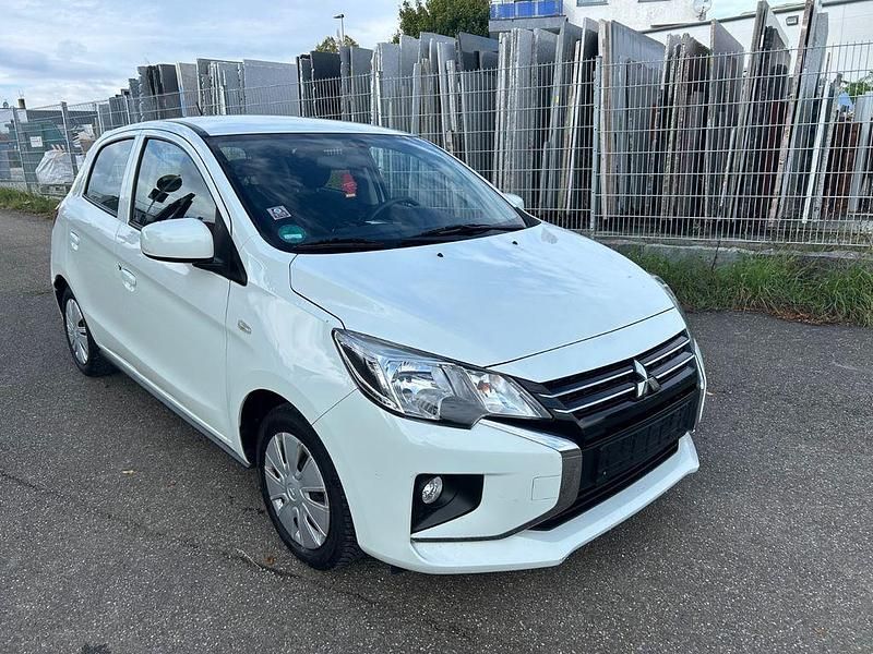 Weiß Gebraucht 2020 Mitsubishi Space Star Basis Limousine | 4.990 € (Superpreis) - Bild 1/4