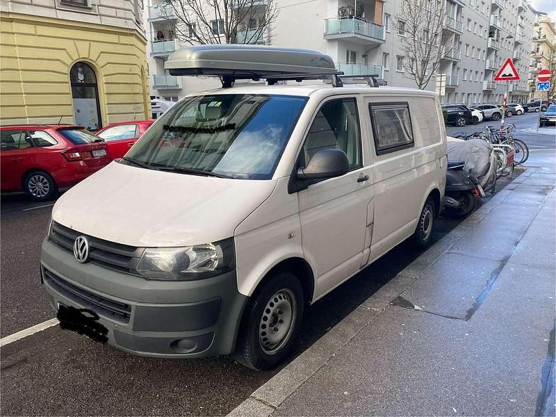 Second-hand VW T5 102 CP (75 kW) 2014 Alb Van