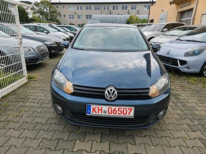 Gebraucht VW Golf VI 86 PS (63 kW) 2011 Blau Kleinwagen