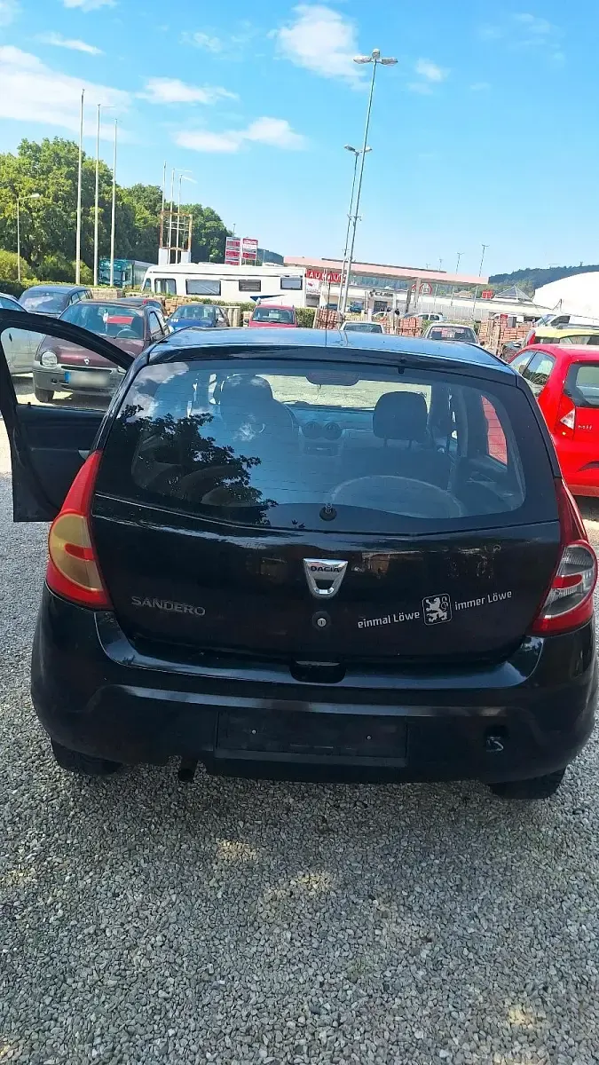Gebraucht Dacia Sandero 75 PS (55 kW) 2011 Schwarz Kleinwagen