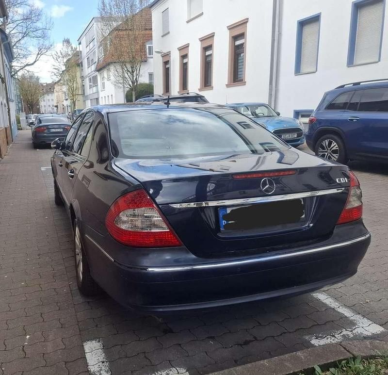 Gebraucht Mercedes E320 Avantgarde 204 PS (150 kW) 2006 Limousine