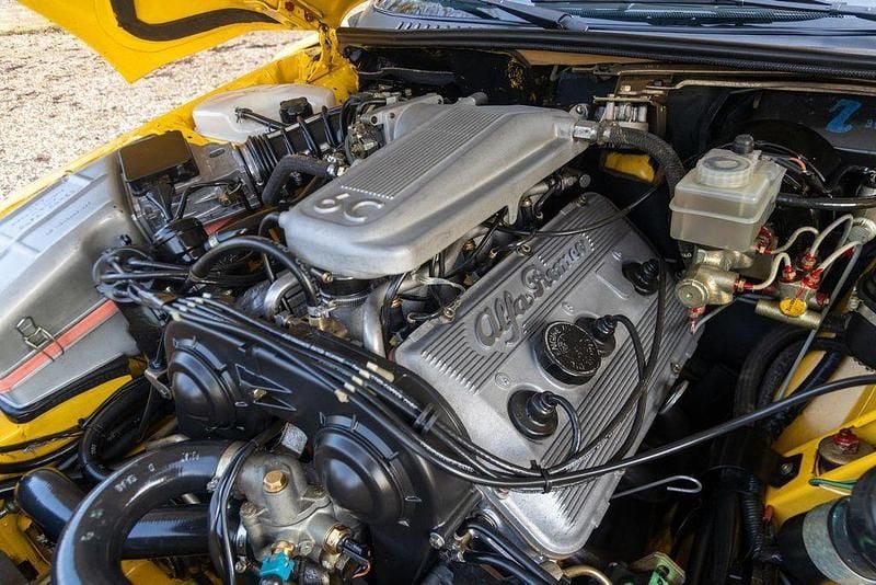 Gebraucht Alfa Romeo SZ/RZ 210 PS (154 kW) 1993 Gelb Cabrio