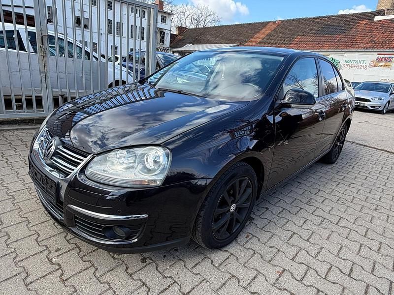 Gebraucht VW Jetta 122 PS (89 kW) 2010 Limousine
