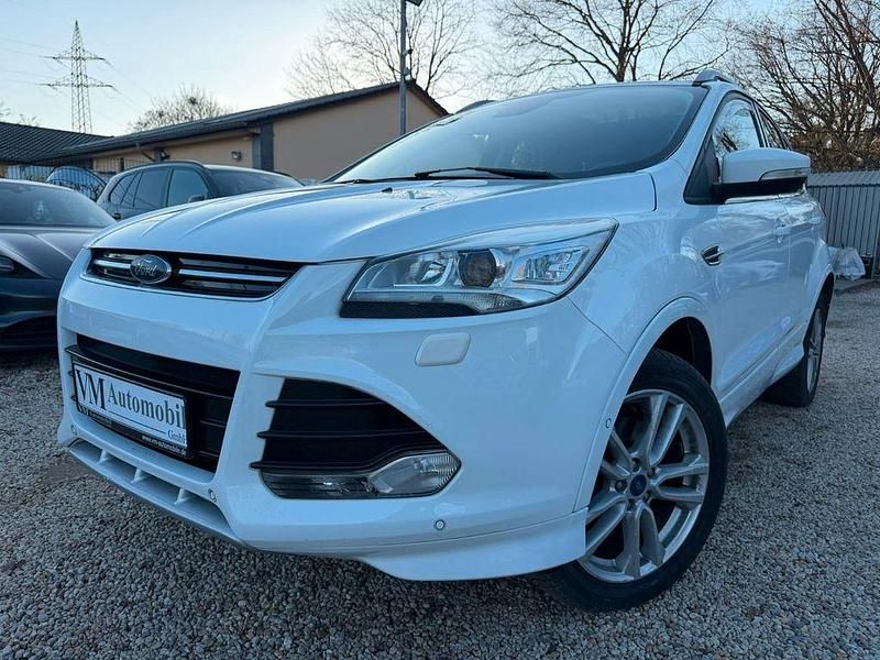 Second-hand Ford Kuga 182 CP (133 kW) 2015 Alb SUV