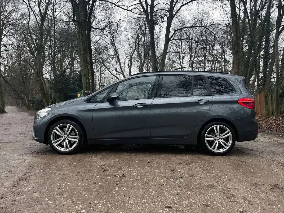 Gebraucht BMW 220 Gran Tourer Advantage 190 PS (139 kW) 2016 Grau Van / Kleinbus