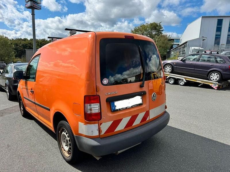 Second-hand VW Caddy 109 CP (80 kW) 2008 Portocaliu Monovolum