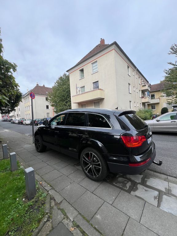 Schwarz Gebraucht 2006 Audi Q7 SUV | 5.800 € (Guter Preis) - Bild 1/4