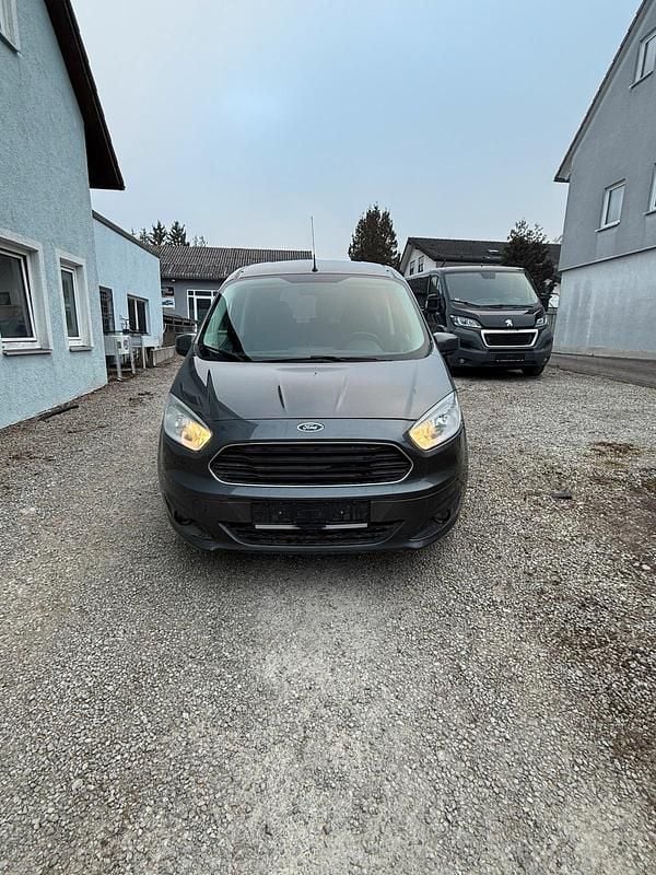 Gebraucht Ford Tourneo Courier 101 PS (74 kW) 2017 Grau Van / Kleinbus