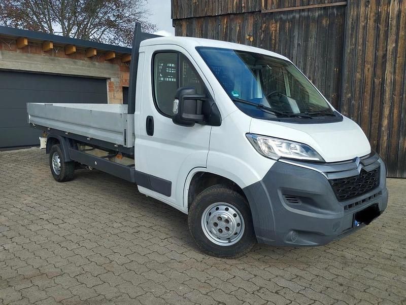 Weiß Gebraucht 2015 Citroën Jumper Van / Kleinbus | 13.990 € (Fairer Preis) - Bild 1/4