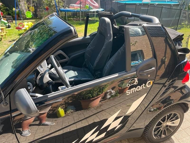 Schwarz Gebraucht 2010 Smart ForTwo Cabrio Cabrio | 3.800 € (Guter Preis) - Bild 1/4