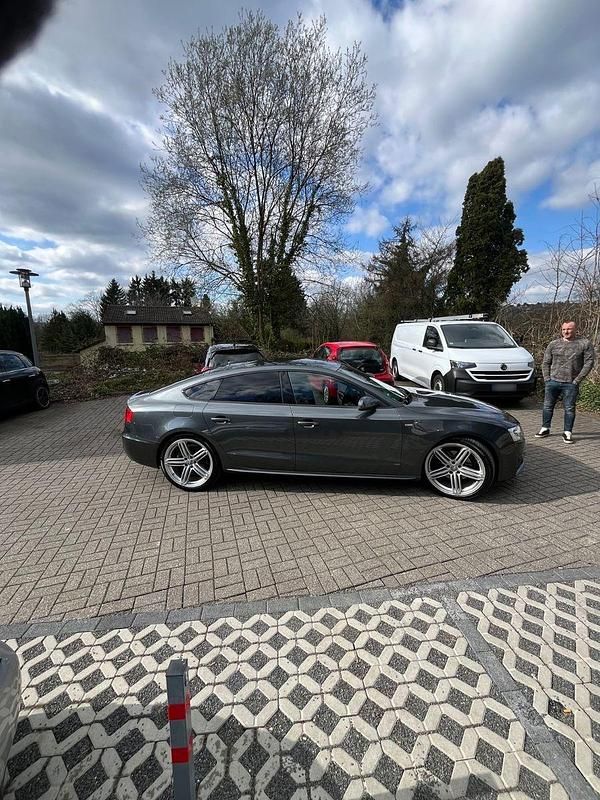 Gebraucht Audi A5 Sportback Ambiente 245 PS (180 kW) 2012 Grau Kleinwagen