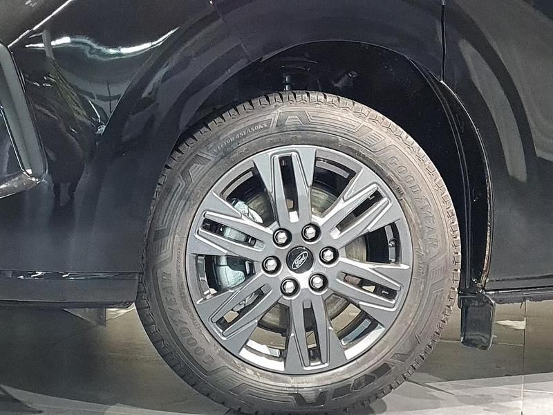 Neu Ford Tourneo Custom Titanium 170 PS (125 kW) 2026 Schwarz, agateblack met. Van