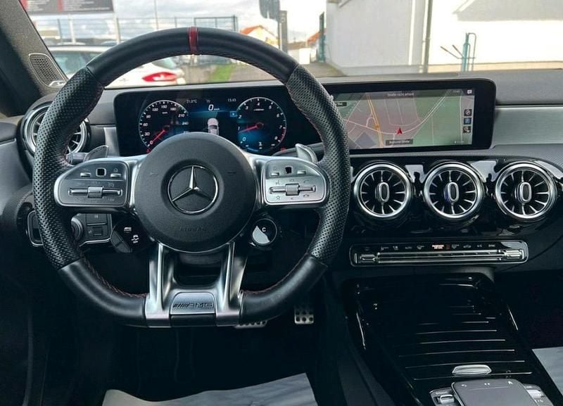 Schwarz Gebraucht 2020 Mercedes A45 AMG AMG Limousine | 38.900 € (Fairer Preis) - Bild 1/4