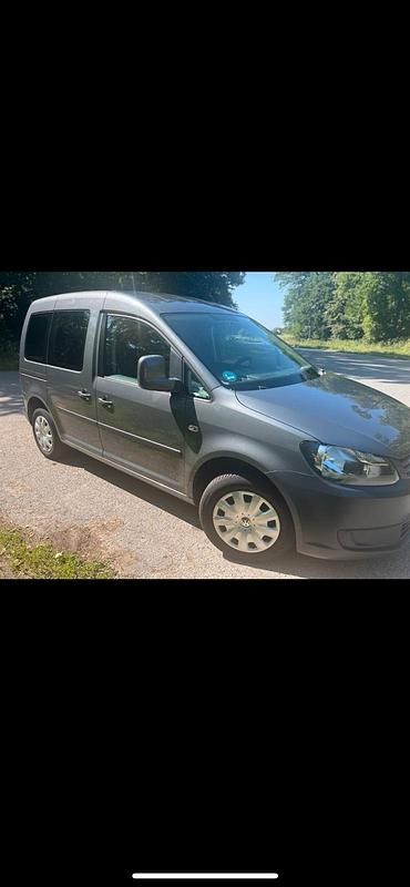 Grau Gebraucht 2012 VW Caddy Van / Kleinbus | 10.999 € (Teuer) - Bild 1/4