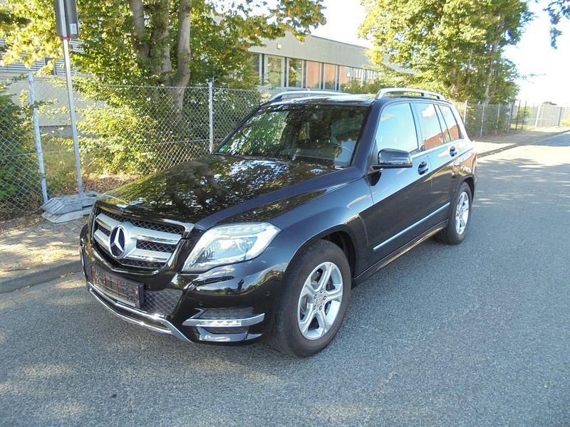 Schwarz Gebraucht 2013 Mercedes GLK200 SUV | 14.650 € (Etwas zu teuer) - Bild 1/4