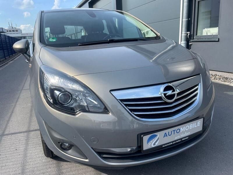 Braun Gebraucht 2010 Opel Meriva Innovation Van / Kleinbus | 5.490 € (Fairer Preis) - Bild 1/4