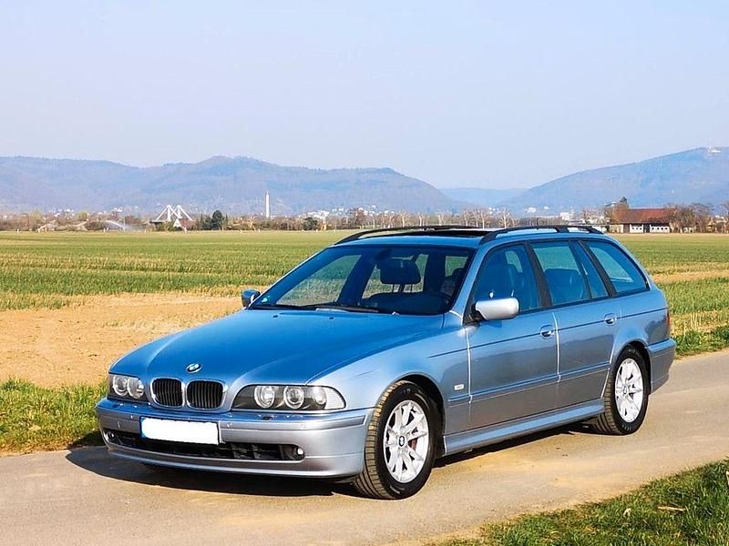 Gebraucht BMW 525 192 PS (141 kW) 2002 Silber Kombi