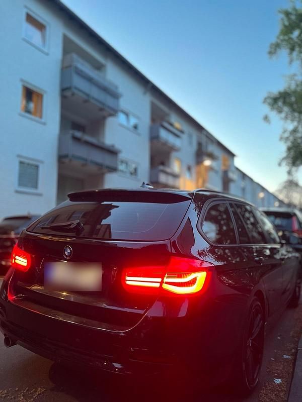 Używany BMW 318 150 KM (110 kW) 2017 Czarny Kombi