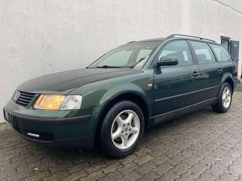 Gebraucht VW Passat S 101 PS (74 kW) 1998 Grün Kombi