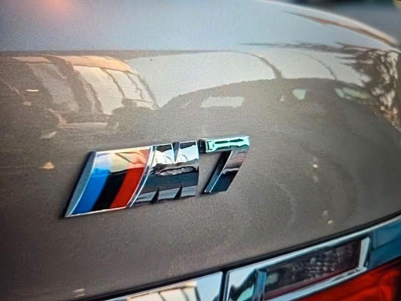 Gebraucht BMW 750 Sport Line 408 PS (300 kW) 2009 Silber Limousine