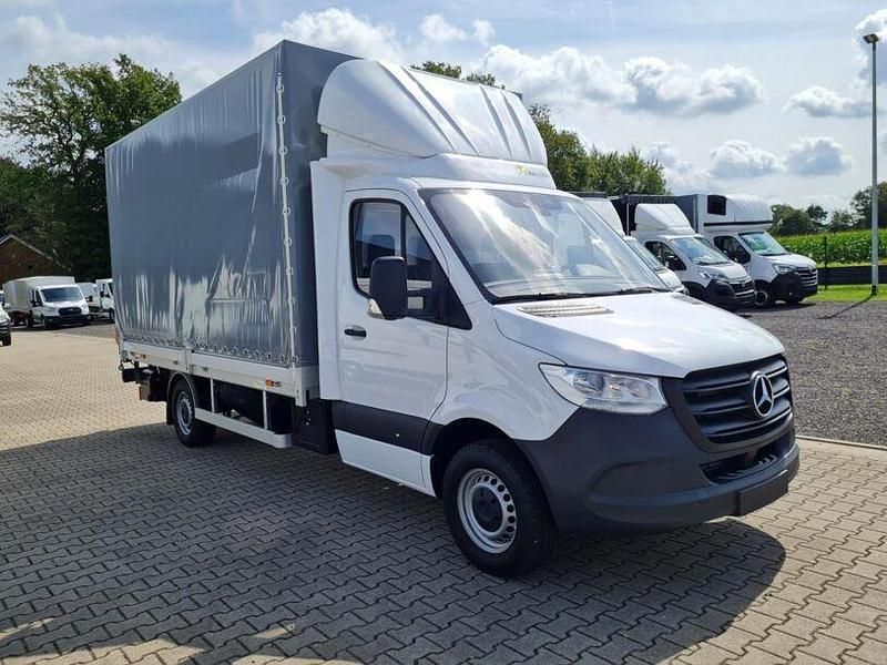Neu Mercedes Sprinter 110 PS (80 kW) 2025 Weiss Van