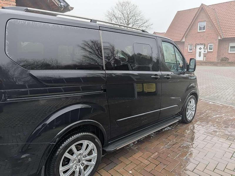 Gebraucht Ford Tourneo Titanium X 185 PS (136 kW) 2020 Schwarz Van / Kleinbus