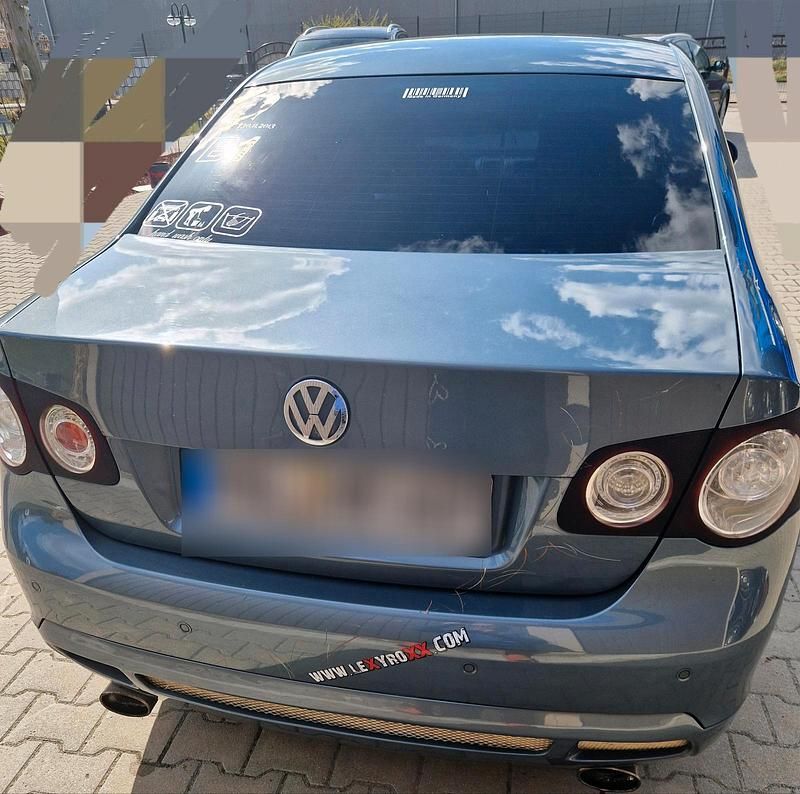 Gebraucht VW Jetta 150 PS (110 kW) 2006 Grün Limousine