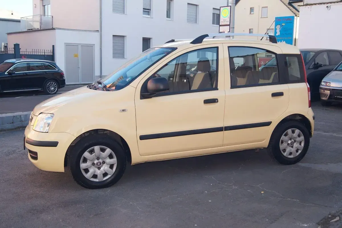 Brugt Fiat Panda Dynamic 60 HK (44 kW) 2010 Gul Hatchback