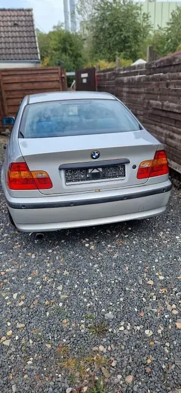 Gebraucht BMW 316 116 PS (85 kW) 2002 Silber Limousine