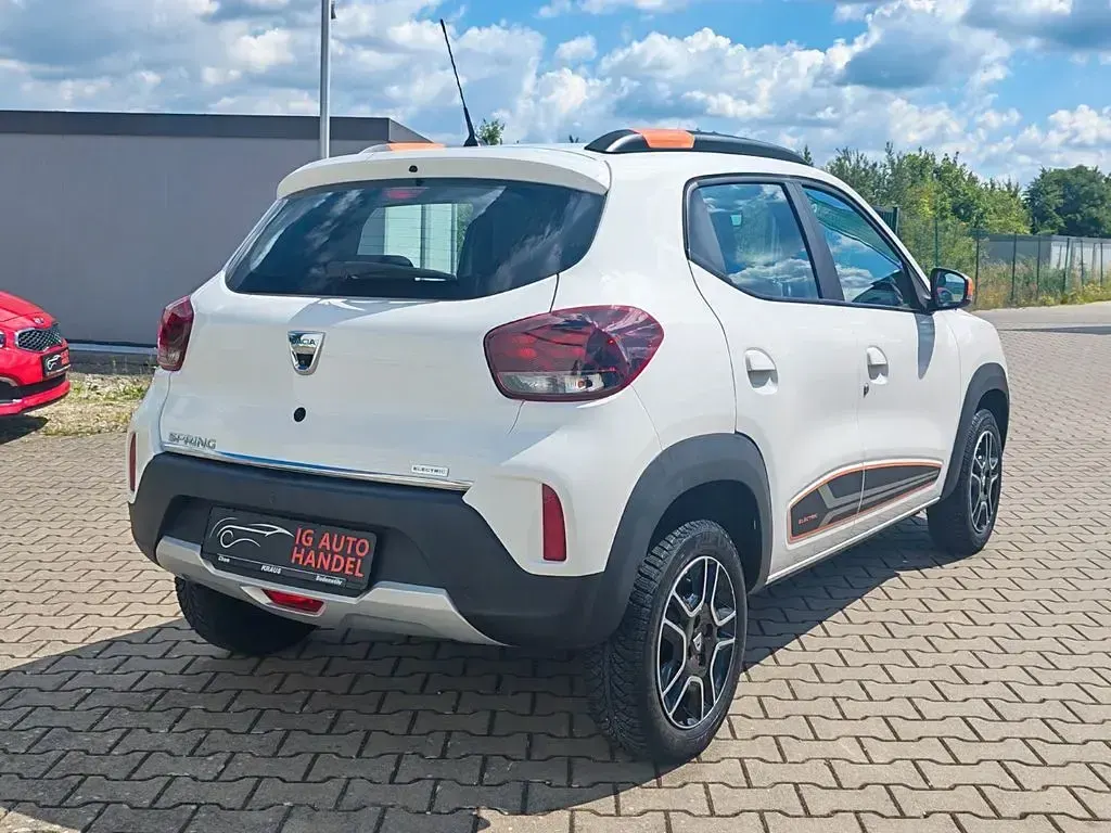 Gebraucht Dacia Spring Comfort Plus 33 kW (45 PS) 2021 Weiß Kleinwagen