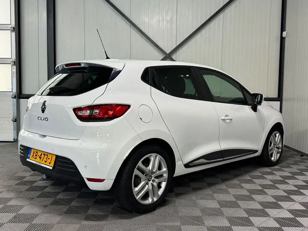 Gebraucht Renault Clio IV Zen 88 PS (64 kW) 2018 Weiß Limousine