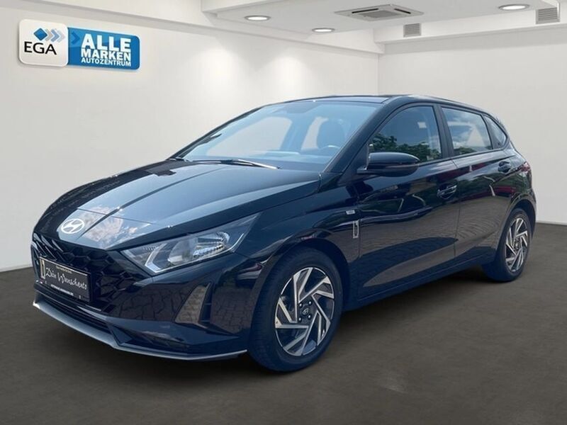 Schwarz Gebraucht 2024 Hyundai i20 Trend Kleinwagen | 20.149 € (Fairer Preis) - Bild 1/4