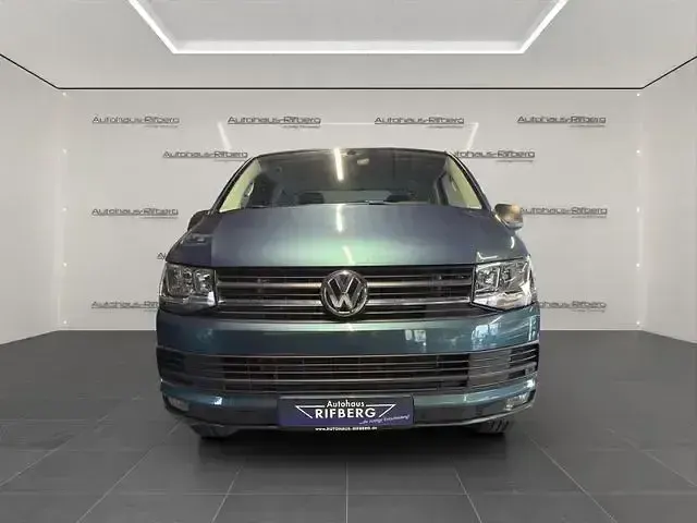 Usado VW Multivan 150 HP (110 kW) 2018 Andere Monovolume