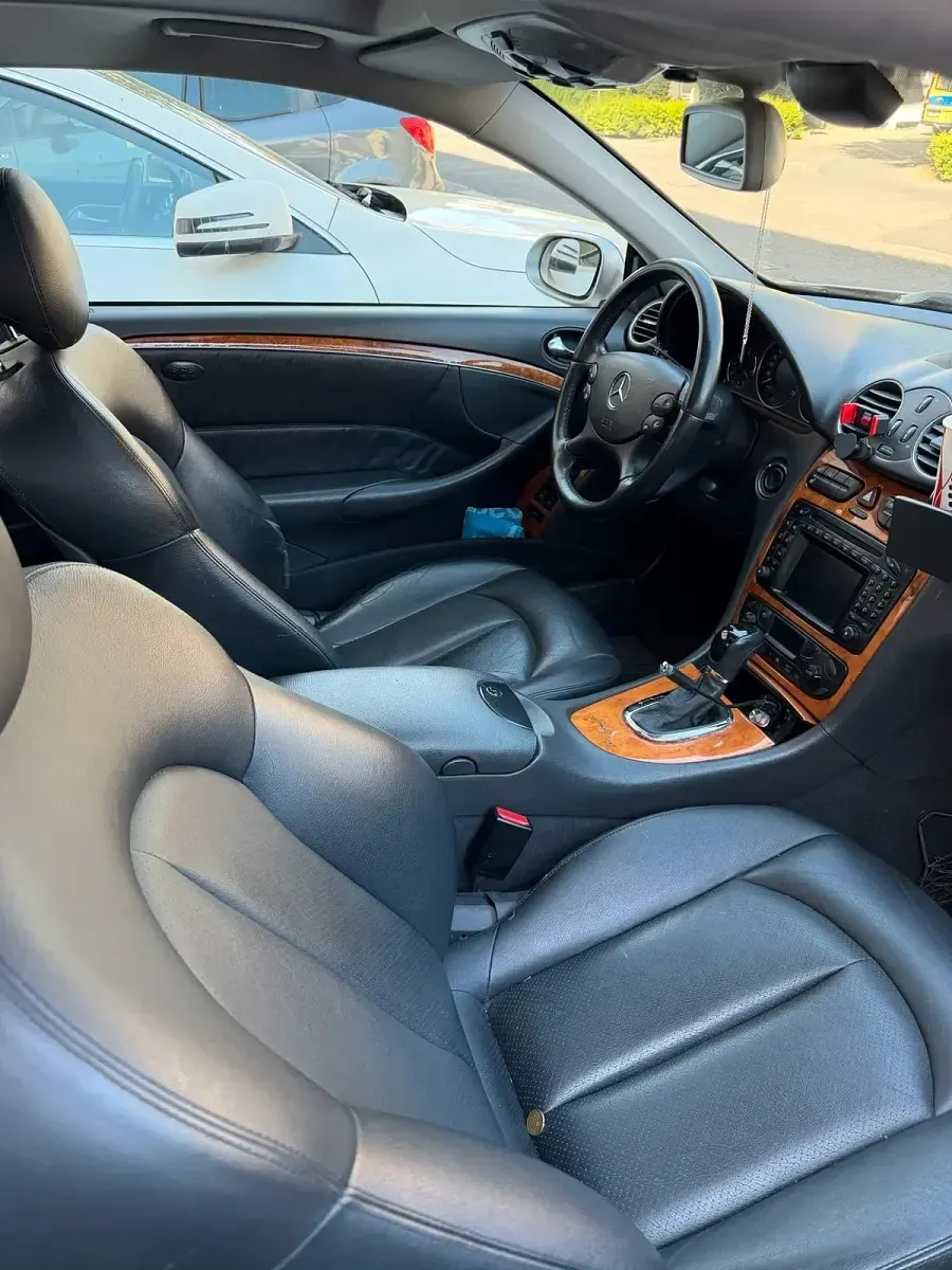 Gebraucht Mercedes CLK320 218 PS (160 kW) 2002 Silber Coupé