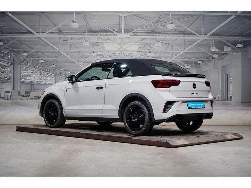Gebraucht VW T-Roc Cabriolet Karmann 150 PS (110 kW) 2025 Ascotgrau schwarz Cabrio
