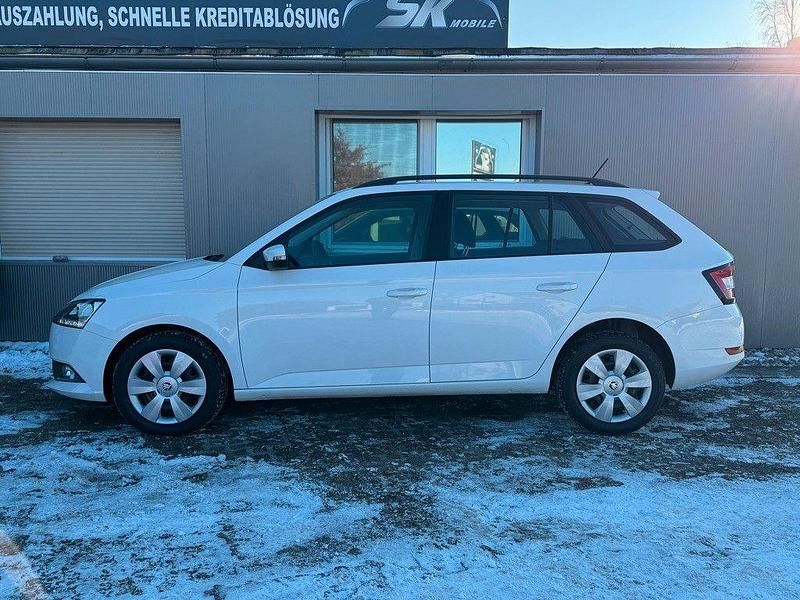 Gebraucht Skoda Fabia Active 75 PS (55 kW) 2019 Weiß Kombi