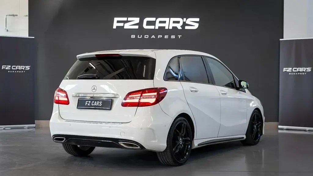 Gebraucht Mercedes B250 AMG line 211 PS (155 kW) 2018 Weiß Van / Kleinbus