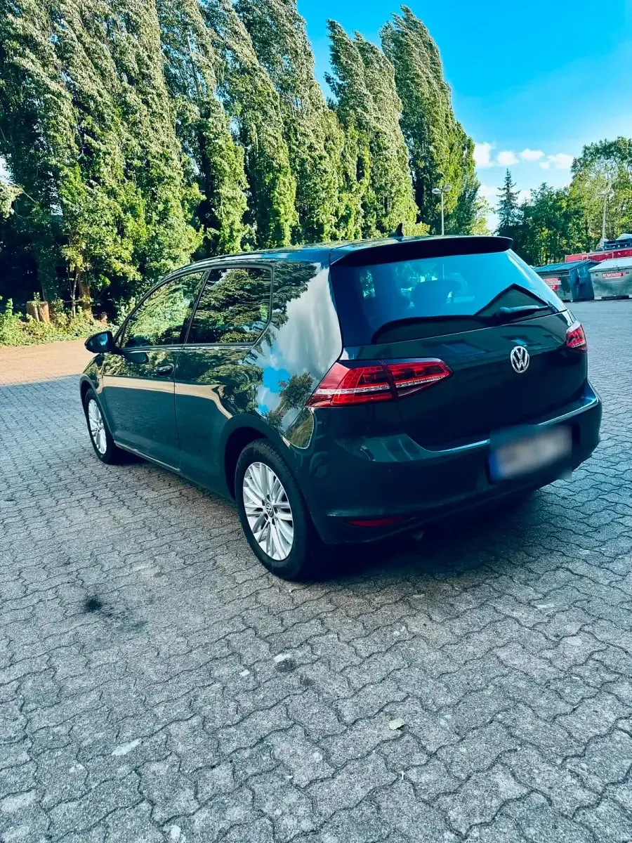 Gebraucht VW Golf VII 105 PS (77 kW) 2014 Grau Coupé