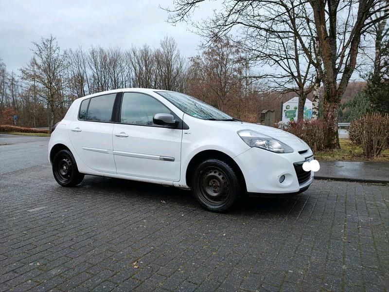 Gebraucht Renault Clio III 103 PS (75 kW) 2012 Weiß Kombi