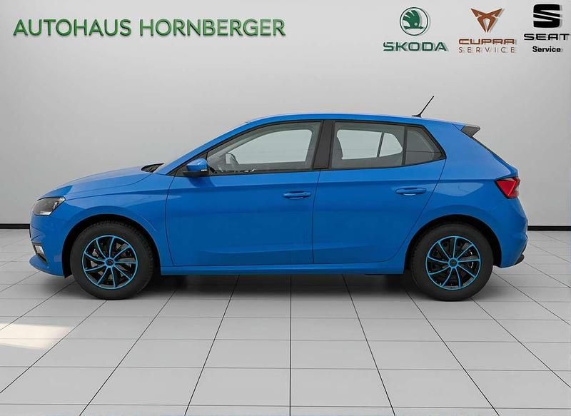 Gebraucht Skoda Fabia Ambition 95 PS (69 kW) 2022 Energyblau Kleinwagen